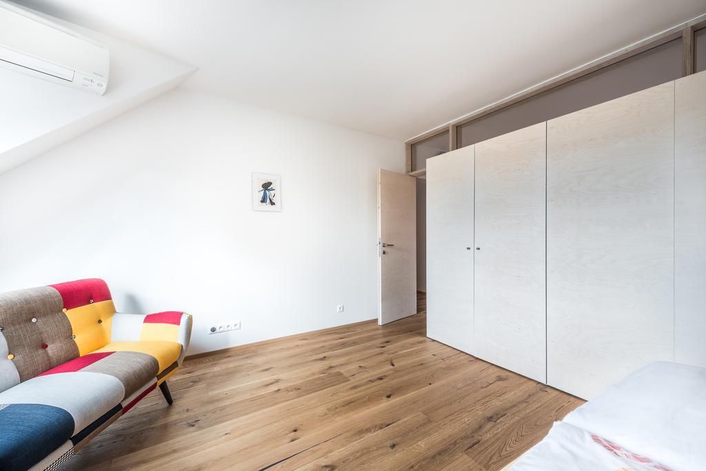 Castle Wall Apartment Bratislava Kamer foto