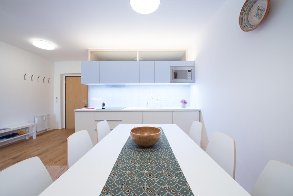 Castle Wall Apartment Bratislava Kamer foto